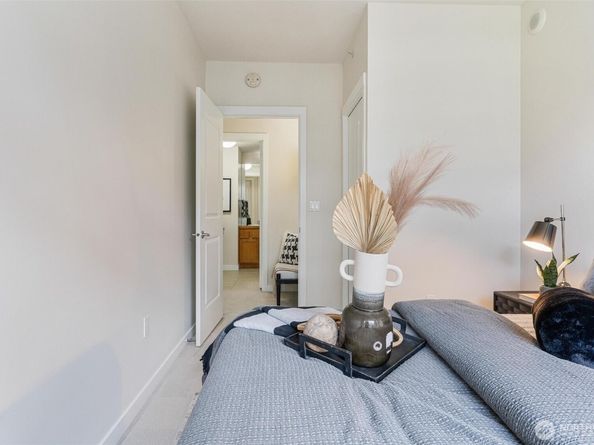 2607 Western Ave 410, Seattle WA 98121