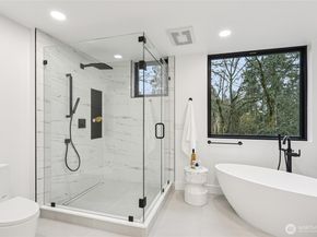 15415 NE 103rd Way, Redmond WA 98052