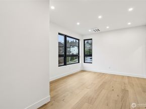 15415 NE 103rd Way, Redmond WA 98052