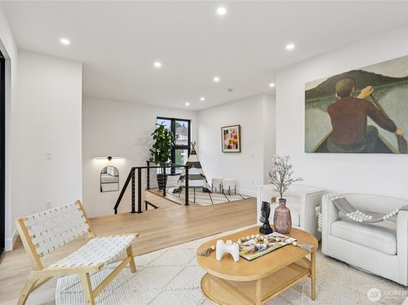 15415 NE 103rd Way, Redmond WA 98052