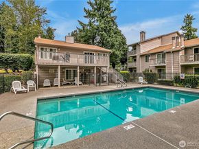 33021 18th Place S E107, Federal Way WA 98003