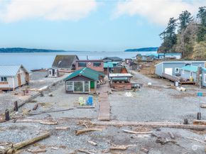 15 U Snoqualmie Avenue, Hat Island WA 98206