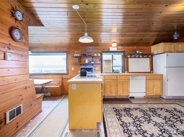 15 U Snoqualmie Avenue, Hat Island WA 98206