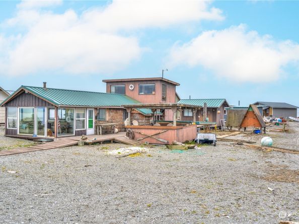 15 U Snoqualmie Avenue, Hat Island WA 98206