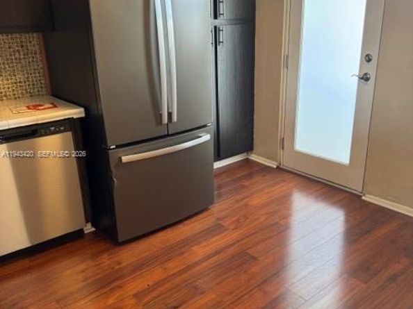 1075 NE Miami Gardens Dr 706, Miami FL 33179