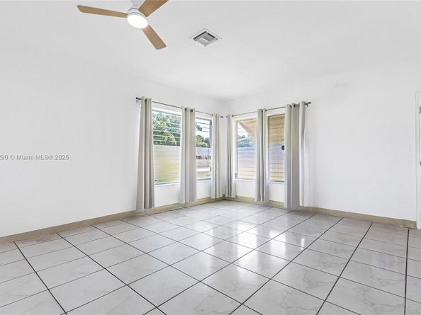 1499 NE 174th St, North Miami Beach FL 33162