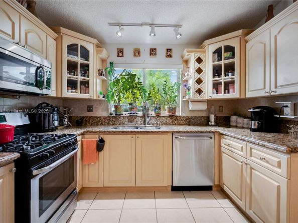 13249 SW 86th Ln, Miami FL 33183