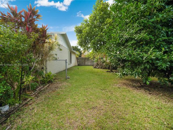 13249 SW 86th Ln, Miami FL 33183