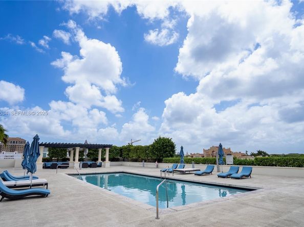 1300 Ponce De Leon Blvd 808, Coral Gables FL 33134