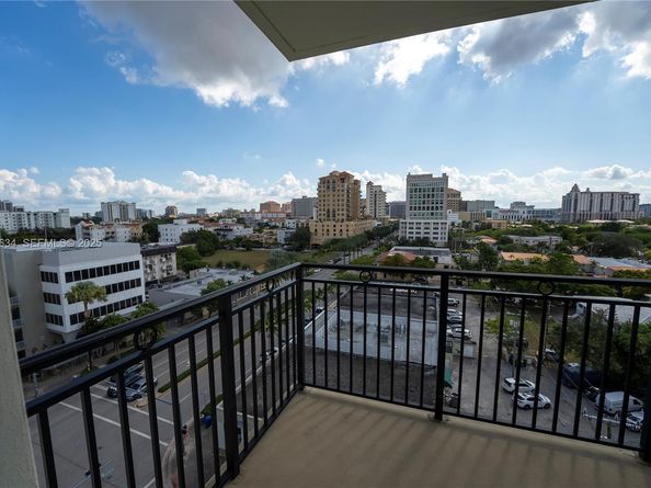 1300 Ponce De Leon Blvd 808, Coral Gables FL 33134