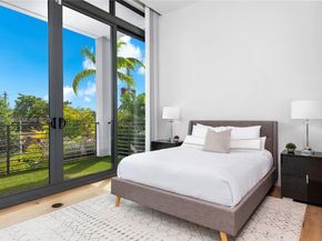 2700 NE 18th St, Fort Lauderdale FL 33305