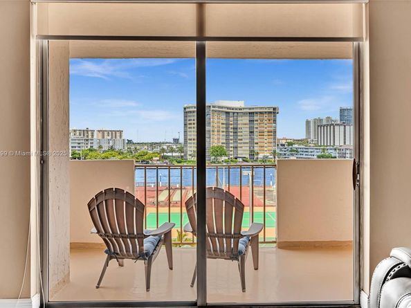 1865 S Ocean Dr 5J, Hallandale Beach FL 33009