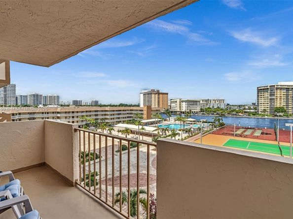 1865 S Ocean Dr 5J, Hallandale Beach FL 33009