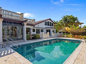 800 Diplomat Pkwy, Hallandale Beach FL 33009