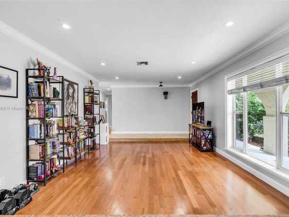 14263 SW 76th St, Miami FL 33183