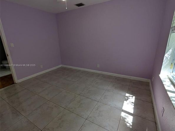 621 S 24th Ave, Hollywood FL 33020