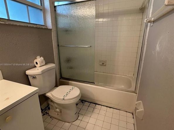 621 S 24th Ave, Hollywood FL 33020