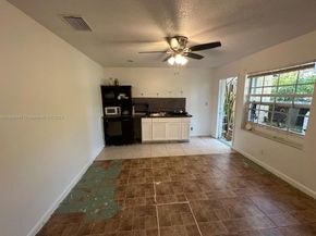 621 S 24th Ave, Hollywood FL 33020