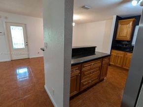 621 S 24th Ave, Hollywood FL 33020