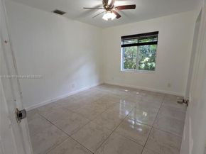 621 S 24th Ave, Hollywood FL 33020