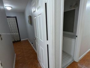 621 S 24th Ave, Hollywood FL 33020