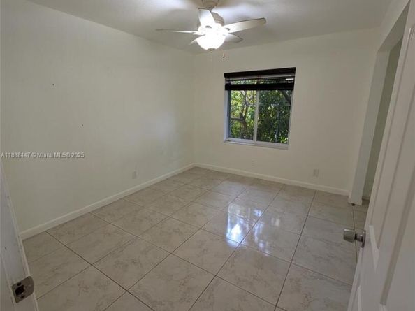621 S 24th Ave, Hollywood FL 33020