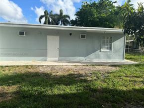 4381 Purdy Ln, West Palm Beach FL 33406