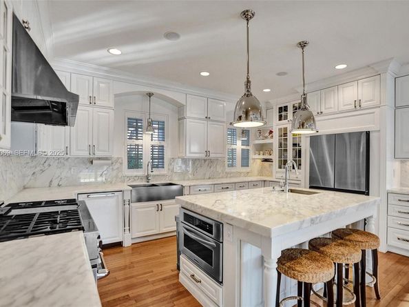 1281 Banyan Rd, Boca Raton FL 33432