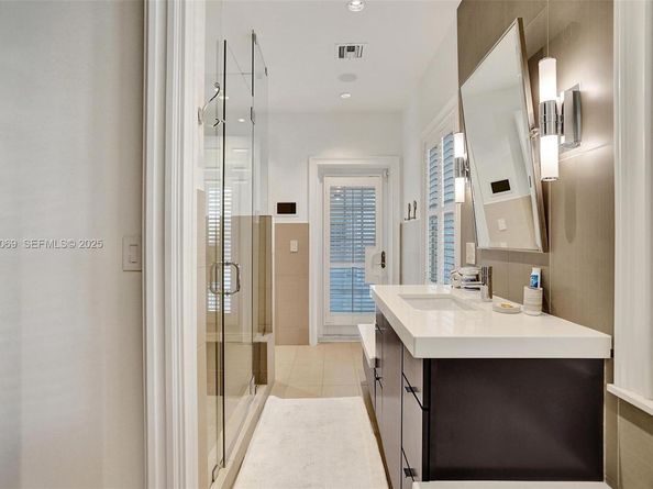 1281 Banyan Rd, Boca Raton FL 33432