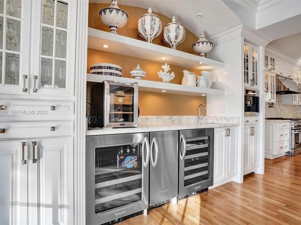 1281 Banyan Rd, Boca Raton FL 33432