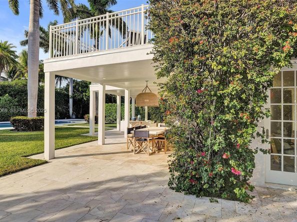 1281 Banyan Rd, Boca Raton FL 33432