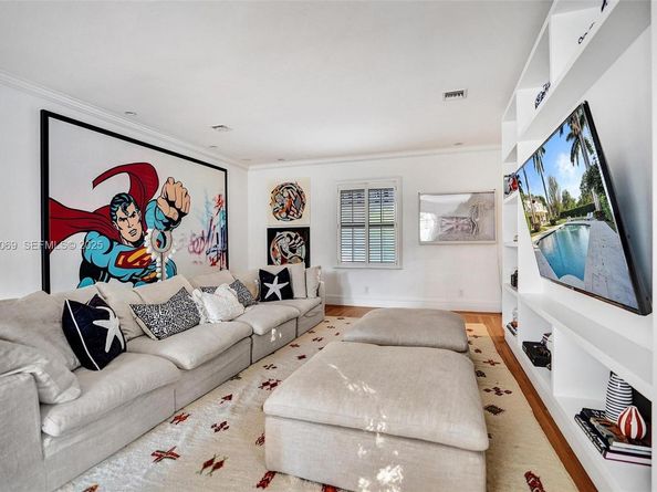 1281 Banyan Rd, Boca Raton FL 33432