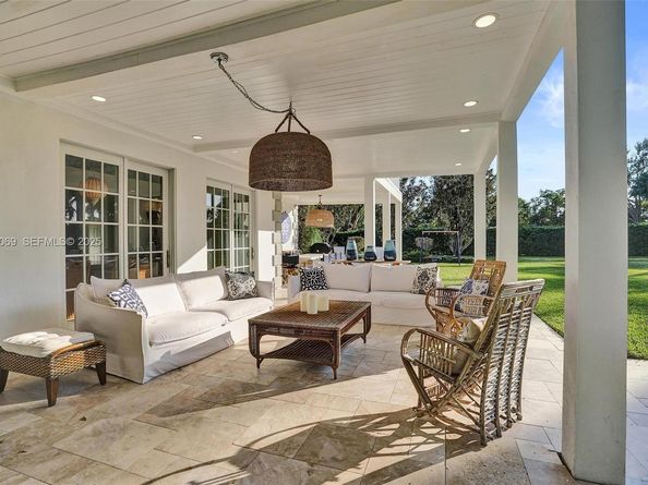 1281 Banyan Rd, Boca Raton FL 33432