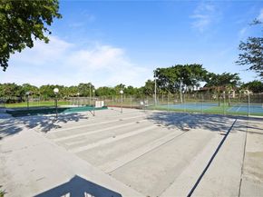 3170 Holiday Springs Blvd 203, Margate FL 33063