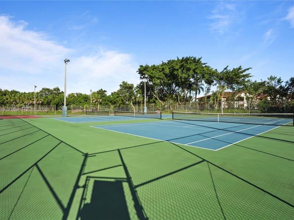 3170 Holiday Springs Blvd 203, Margate FL 33063