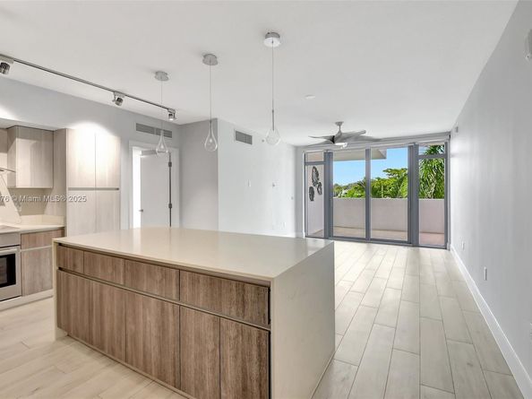 111 SE 1st Ave 316, Delray Beach FL 33444