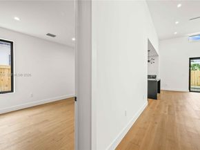 326 NW 40th St, Miami FL 33127