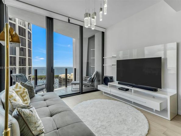 2831 S Bayshore Dr 2204, Miami FL 33133