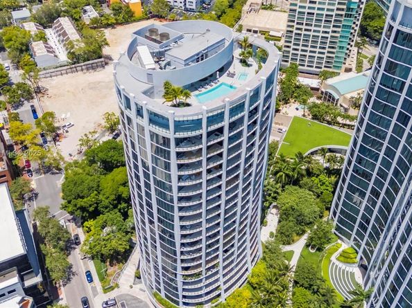 2831 S Bayshore Dr 2204, Miami FL 33133