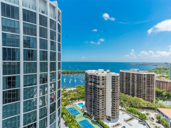 2831 S Bayshore Dr 2204, Miami FL 33133