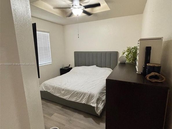 133 SE 28th Ter 9, Homestead FL 33033