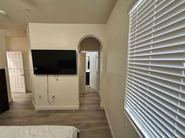 133 SE 28th Ter 9, Homestead FL 33033