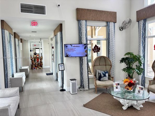 133 SE 28th Ter 9, Homestead FL 33033