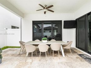 8086 NW 47th Ter, Doral FL 33166