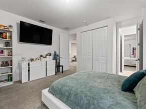 8086 NW 47th Ter, Doral FL 33166