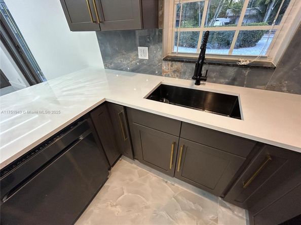 3261 Oleander Way, Lauderdale By The Sea FL 33062