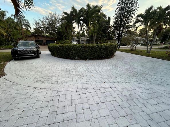 3261 Oleander Way, Lauderdale By The Sea FL 33062