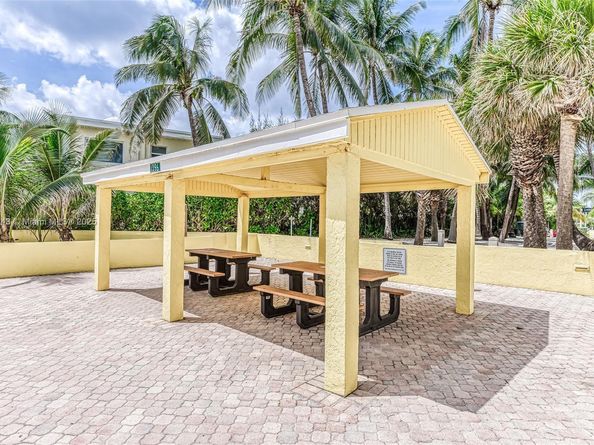 3261 Oleander Way, Lauderdale By The Sea FL 33062