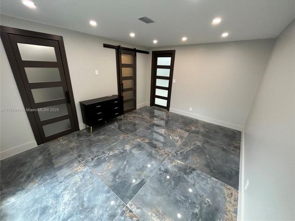 3261 Oleander Way, Lauderdale By The Sea FL 33062