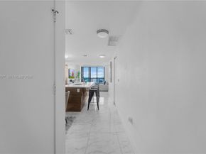 460 NE 28th St 3002, Miami FL 33137
